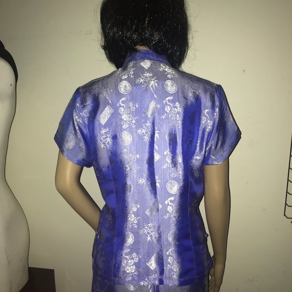 BEAUTIFUL VIETNAM SILK TOP W/FRENCH KNOT CLOSURES - Picture 3 of 6